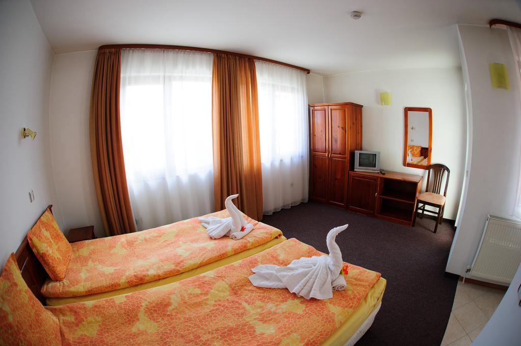 Family Hotel Nadejda Bansko Habitación foto