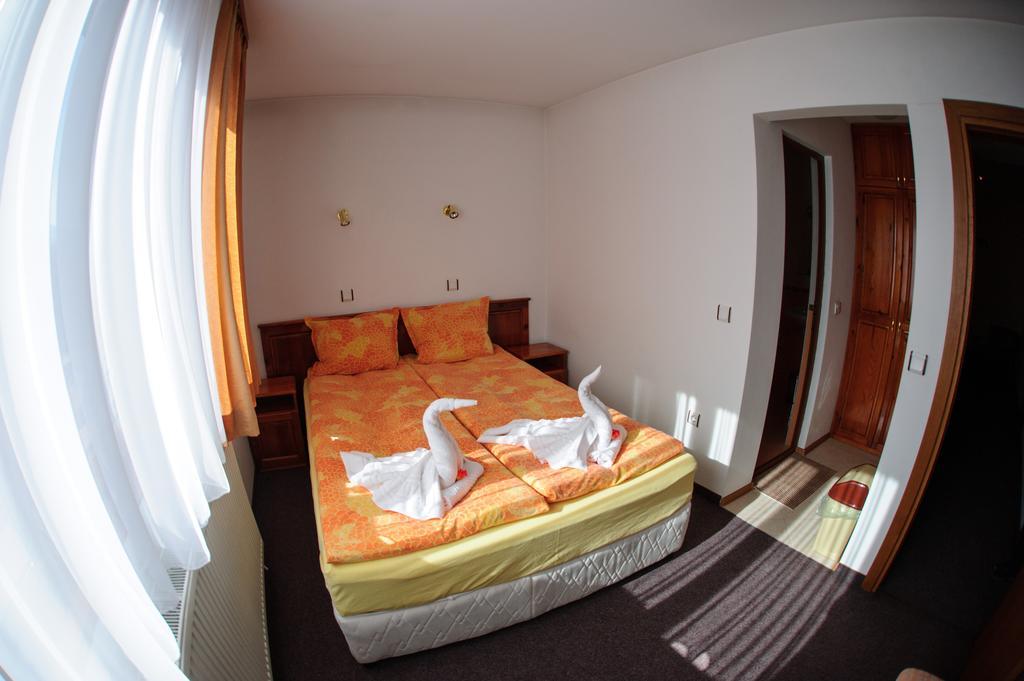 Family Hotel Nadejda Bansko Habitación foto