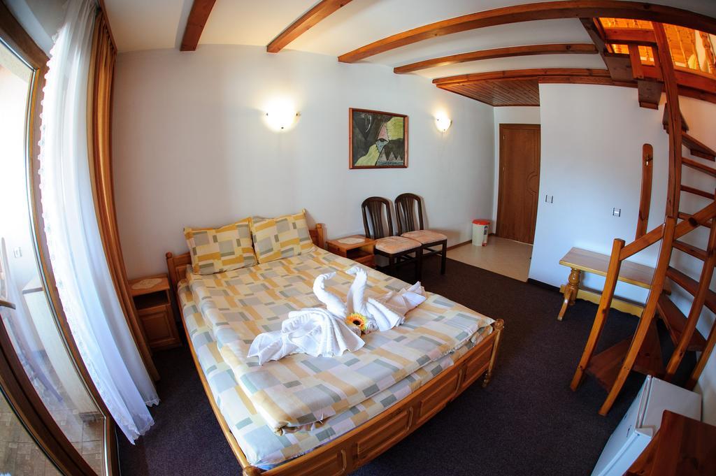 Family Hotel Nadejda Bansko Habitación foto